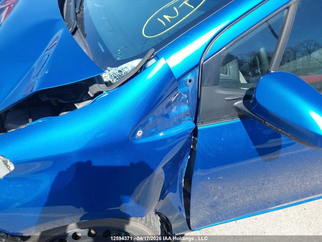 VNKKTUD37GA061045 Toyota Yaris L/le/se