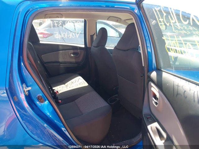 VNKKTUD37GA061045 Toyota Yaris L/le/se
