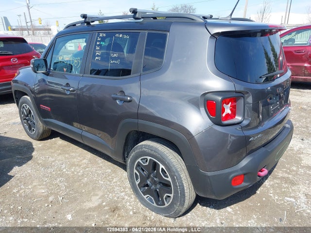 ZACCJBCTXGPE23992 Jeep Renegade