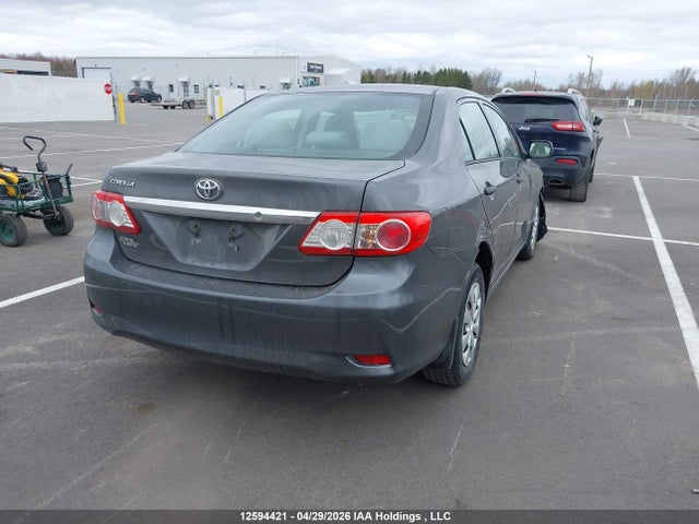 12594421 :رقم المزاد ، 2T1BU4EE0DC946880 vin ، 2013 Toyota Corolla مزاد بيع