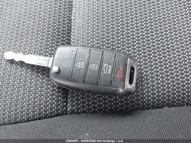 2017 Kia Forte მანქანა იყიდება აუქციონზე, vin: 3KPFK4A74HE073365, აუქციონის ნომერი: 12584051