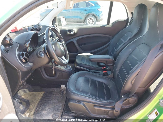 Продаж на аукціоні авто 2017 Smart Fortwo Electric Drive Passion, vin: WMEFJ9BA7HK236034, номер лоту: 12594454
