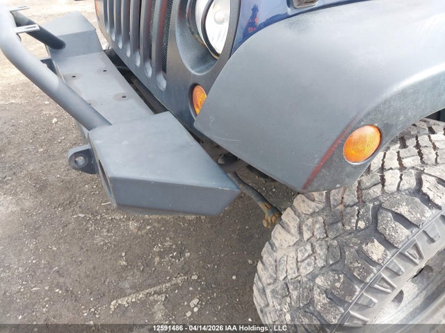 12591486 :رقم المزاد ، 1C4BJWEGXDL598732 vin ، 2013 Jeep Wrangler Unlimited Sahara مزاد بيع