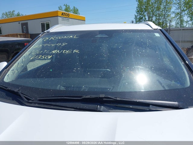 2024 Mitsubishi Outlander Se/ralliart მანქანა იყიდება აუქციონზე, vin: JA4T5VA91RZ613501, აუქციონის ნომერი: 12594498