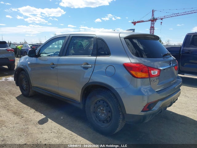 JA4AJ3AUXJU602672 Mitsubishi RVR SE