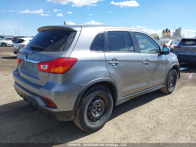JA4AJ3AUXJU602672 Mitsubishi RVR SE