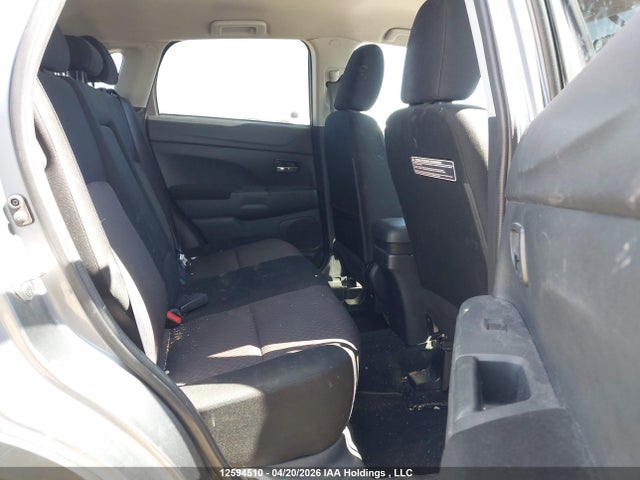JA4AJ3AUXJU602672 Mitsubishi RVR SE