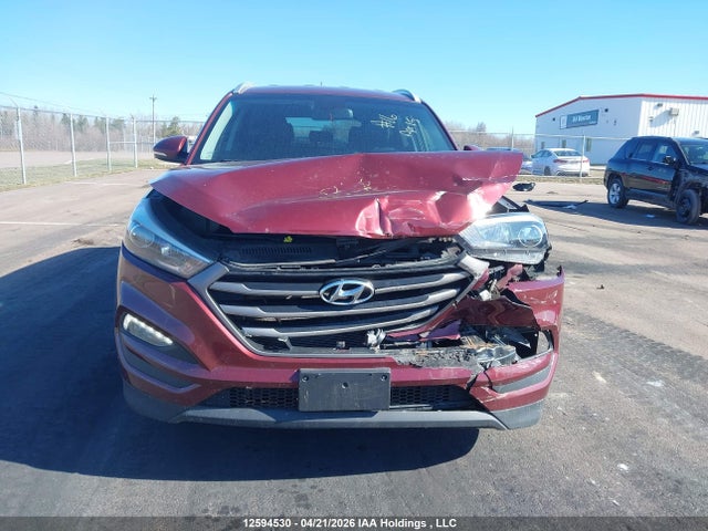 KM8J3CA40GU083040 Hyundai Tucson Premium