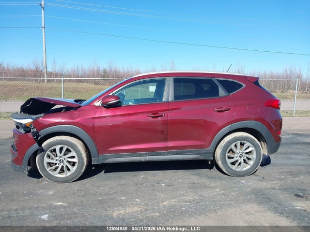KM8J3CA40GU083040 Hyundai Tucson Premium