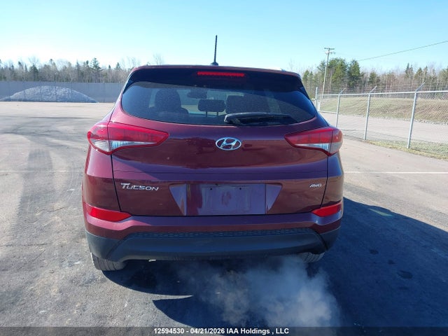 KM8J3CA40GU083040 Hyundai Tucson Premium