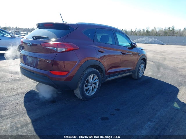 KM8J3CA40GU083040 Hyundai Tucson Premium