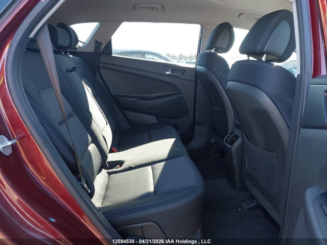 KM8J3CA40GU083040 Hyundai Tucson Premium