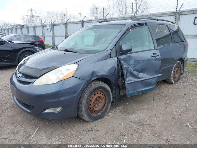 2006 Toyota Sienna Le V6 მანქანა იყიდება აუქციონზე, vin: 5TDZA23C06S476924, აუქციონის ნომერი: 12594542