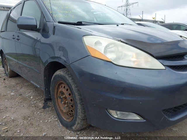 2006 Toyota Sienna Le V6 მანქანა იყიდება აუქციონზე, vin: 5TDZA23C06S476924, აუქციონის ნომერი: 12594542