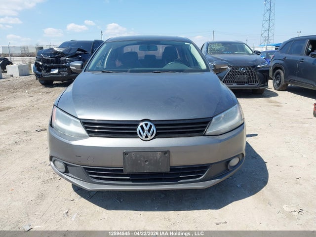 2011 Volkswagen Jetta მანქანა იყიდება აუქციონზე, vin: 3VWBX7AJ5BM040995, აუქციონის ნომერი: 12594545