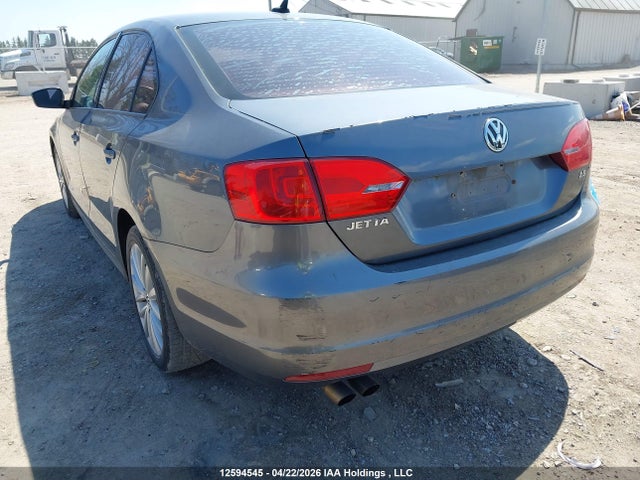 2011 Volkswagen Jetta მანქანა იყიდება აუქციონზე, vin: 3VWBX7AJ5BM040995, აუქციონის ნომერი: 12594545