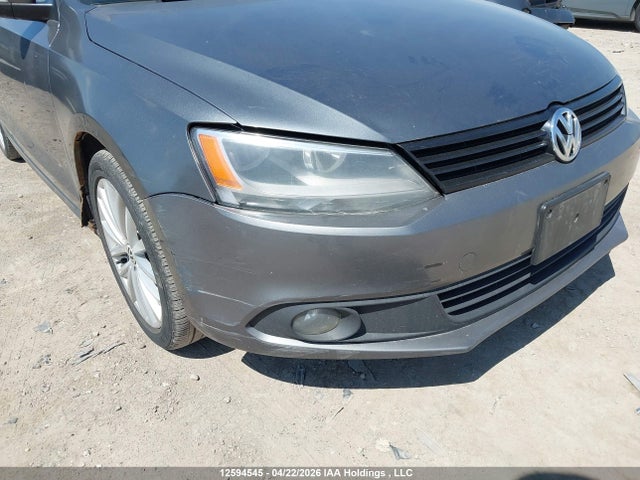 2011 Volkswagen Jetta მანქანა იყიდება აუქციონზე, vin: 3VWBX7AJ5BM040995, აუქციონის ნომერი: 12594545