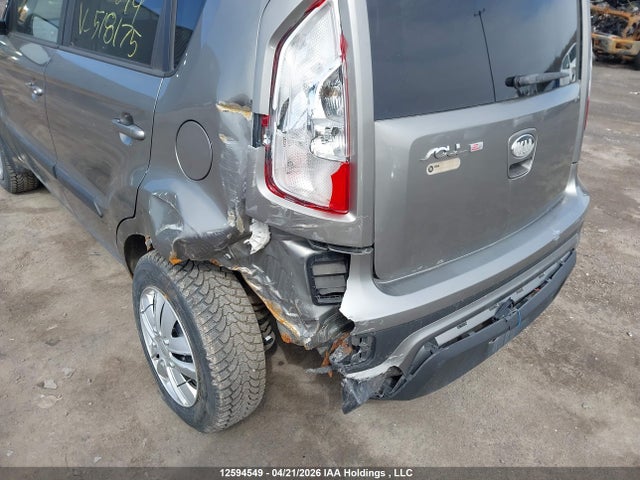 12594549 :رقم المزاد ، KNDJT2A65D7518175 vin ، 2013 Kia Soul +/!/sport مزاد بيع