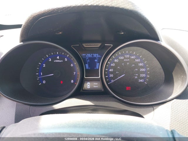 2013 Hyundai Veloster მანქანა იყიდება აუქციონზე, vin: KMHTC6AE5DU159768, აუქციონის ნომერი: 12594556
