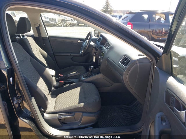 12594571 :رقم المزاد ، 3VW2K7AJ1EM245054 vin ، 2014 Volkswagen Jetta S مزاد بيع