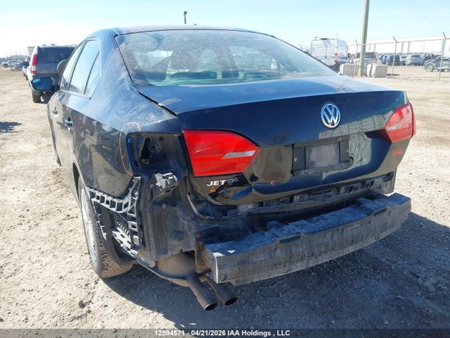 12594571 :رقم المزاد ، 3VW2K7AJ1EM245054 vin ، 2014 Volkswagen Jetta S مزاد بيع