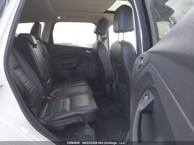 Продаж на аукціоні авто 2015 Ford Escape Se, vin: 1FMCU9G99FUC45810, номер лоту: 12594585