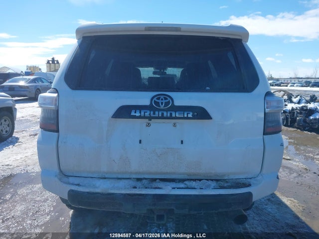 2019 Toyota 4runner Sr5 მანქანა იყიდება აუქციონზე, vin: JTEBU5JR1K5634698, აუქციონის ნომერი: 12594587