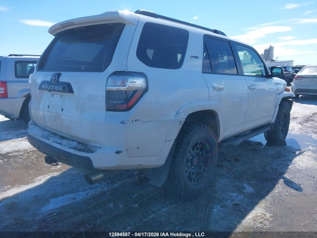 2019 Toyota 4runner Sr5 მანქანა იყიდება აუქციონზე, vin: JTEBU5JR1K5634698, აუქციონის ნომერი: 12594587