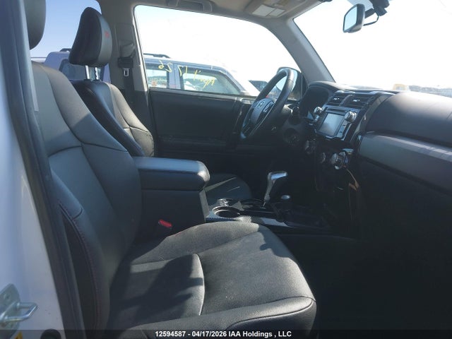 2019 Toyota 4runner Sr5 მანქანა იყიდება აუქციონზე, vin: JTEBU5JR1K5634698, აუქციონის ნომერი: 12594587