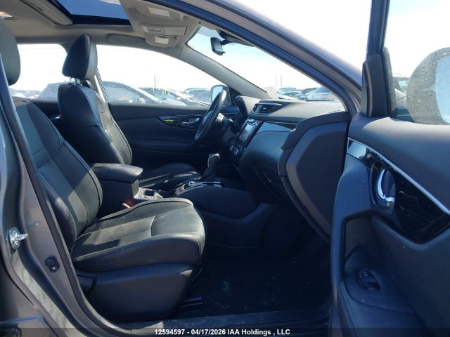 JN1BJ1CR0JW205907 Nissan Qashqai S/sl/sv