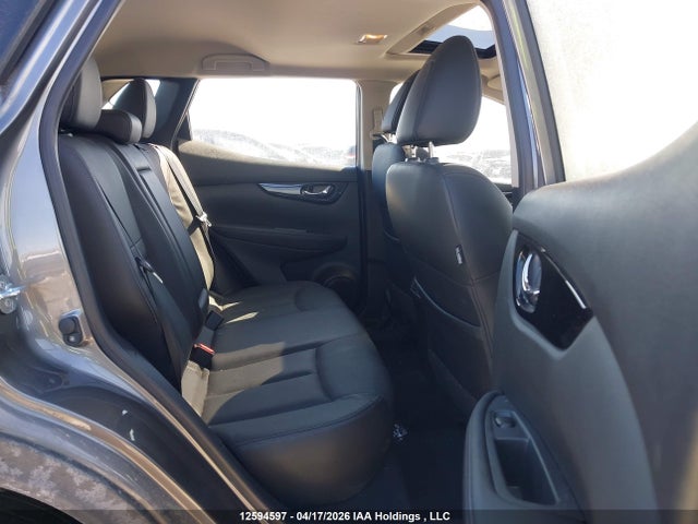 JN1BJ1CR0JW205907 Nissan Qashqai S/sl/sv