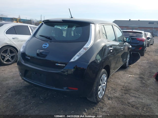 2017 Nissan Leaf S/sl/sv მანქანა იყიდება აუქციონზე, vin: 1N4BZ0CP7HC303414, აუქციონის ნომერი: 12594631
