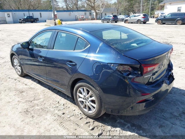 2015 Mazda Mazda3 Gs მანქანა იყიდება აუქციონზე, vin: 3MZBM1V75FM129802, აუქციონის ნომერი: 12594644