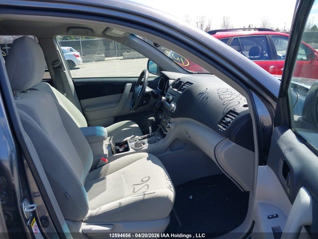 12594656 :رقم المزاد ، 5TDBK3EHXBS083780 vin ، 2011 Toyota Highlander Se مزاد بيع