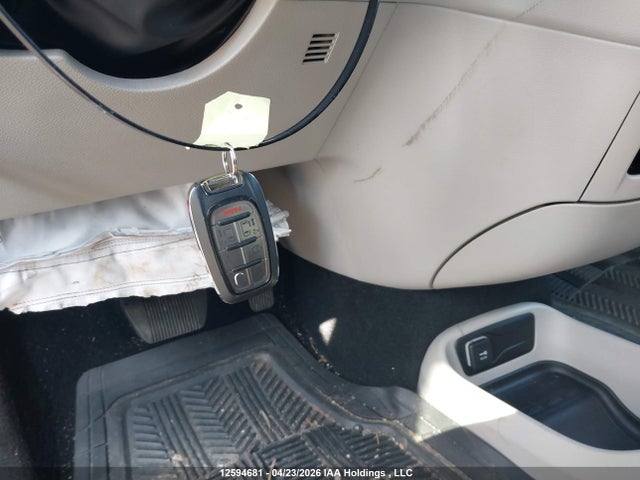 2024 Chrysler Grand Caravan Sxt მანქანა იყიდება აუქციონზე, vin: 2C4RC1ZG4RR200841, აუქციონის ნომერი: 12594681