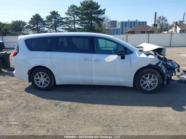 2024 Chrysler Grand Caravan Sxt მანქანა იყიდება აუქციონზე, vin: 2C4RC1ZG4RR200841, აუქციონის ნომერი: 12594681