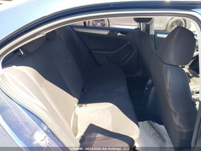 3VW2B7AJ3HM321684 Volkswagen JETTA S