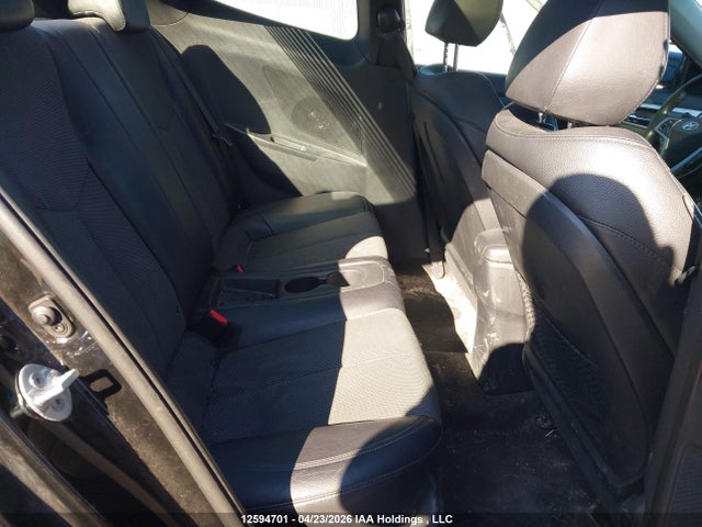 2013 Hyundai Veloster მანქანა იყიდება აუქციონზე, vin: KMHTC6AD1DU143784, აუქციონის ნომერი: 12594701