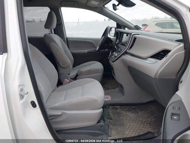 2020 Toyota Sienna მანქანა იყიდება აუქციონზე, vin: 5TDZZ3DC3LS034082, აუქციონის ნომერი: 12594723