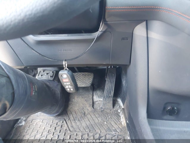 5TDGSKFC1PS102372 Toyota Sienna Xse 7-passenger