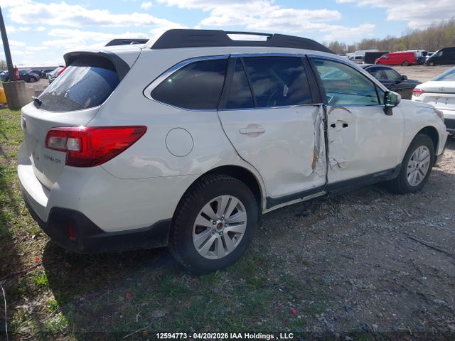 4S4BSDDCXJ3215590 Subaru Legacy Outback