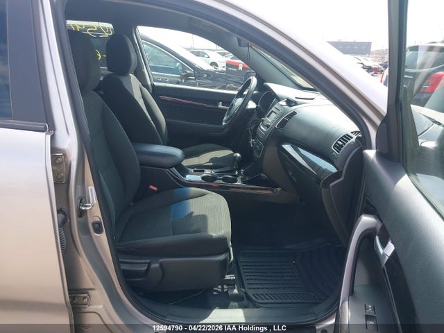 12594790 :رقم المزاد ، 5XYKTCA69FG627707 vin ، 2015 Kia Sorento مزاد بيع