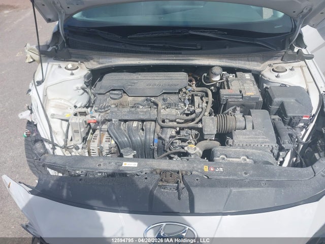 KMHLM4AG8PU400584 Hyundai ELANTRA SEL