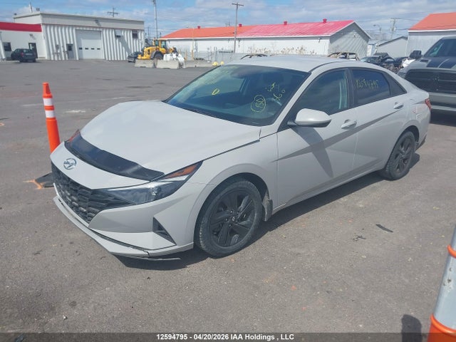 KMHLM4AG8PU400584 Hyundai ELANTRA SEL