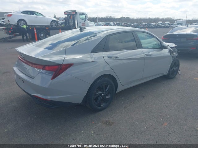 KMHLM4AG8PU400584 Hyundai ELANTRA SEL