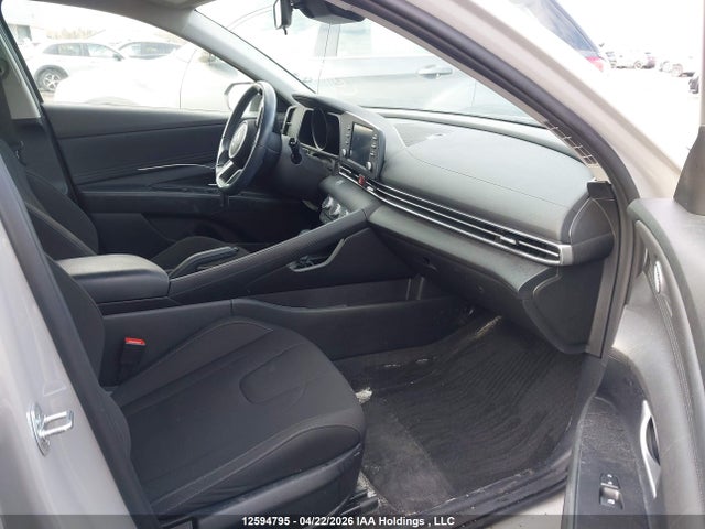 KMHLM4AG8PU400584 Hyundai ELANTRA SEL