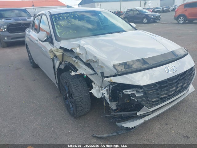 KMHLM4AG8PU400584 Hyundai ELANTRA SEL