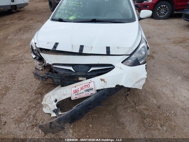 2013 Hyundai Accent Gls/se მანქანა იყიდება აუქციონზე, vin: KMHCU4AE2DU435003, აუქციონის ნომერი: 12594826