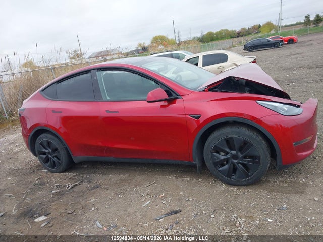 12594834 :رقم المزاد ، 7SAYGDEEXRF203568 vin ، 2024 Tesla Model Y Long Range مزاد بيع