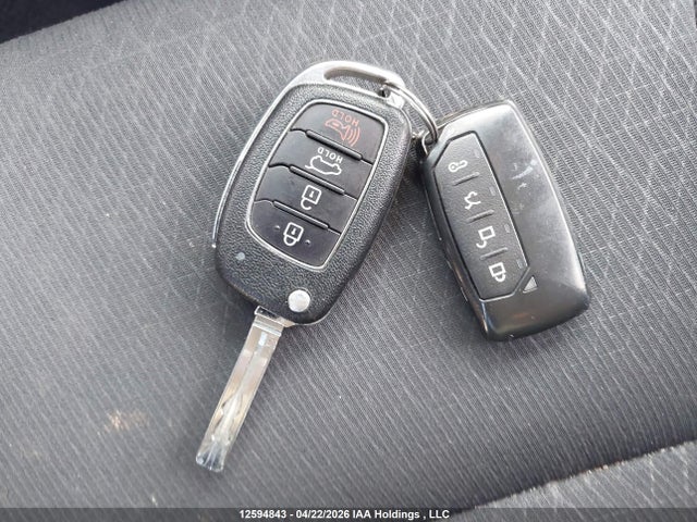 KM8J3CA48HU490153 Hyundai Tucson Limited/sport And Eco/se
